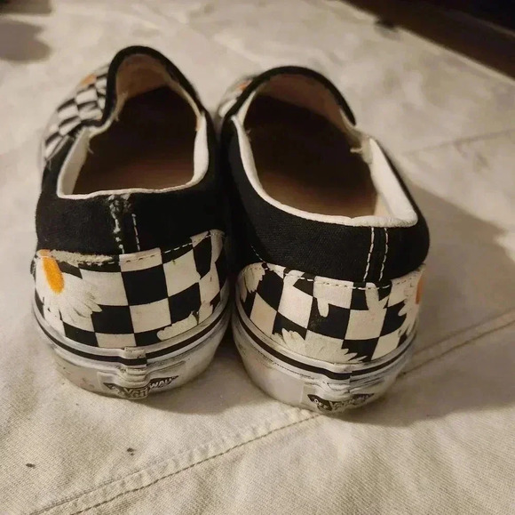 VANS LOVE ME LOVE ME NOT daisy slip on sneakers  mens 7 women's 8.5 - Picture 5 of 8